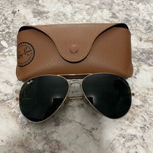 Ray-Ban Aviator Sunglasses